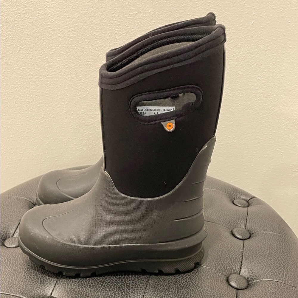 Kids Bogs Insulated Black and Gray Winter Boots